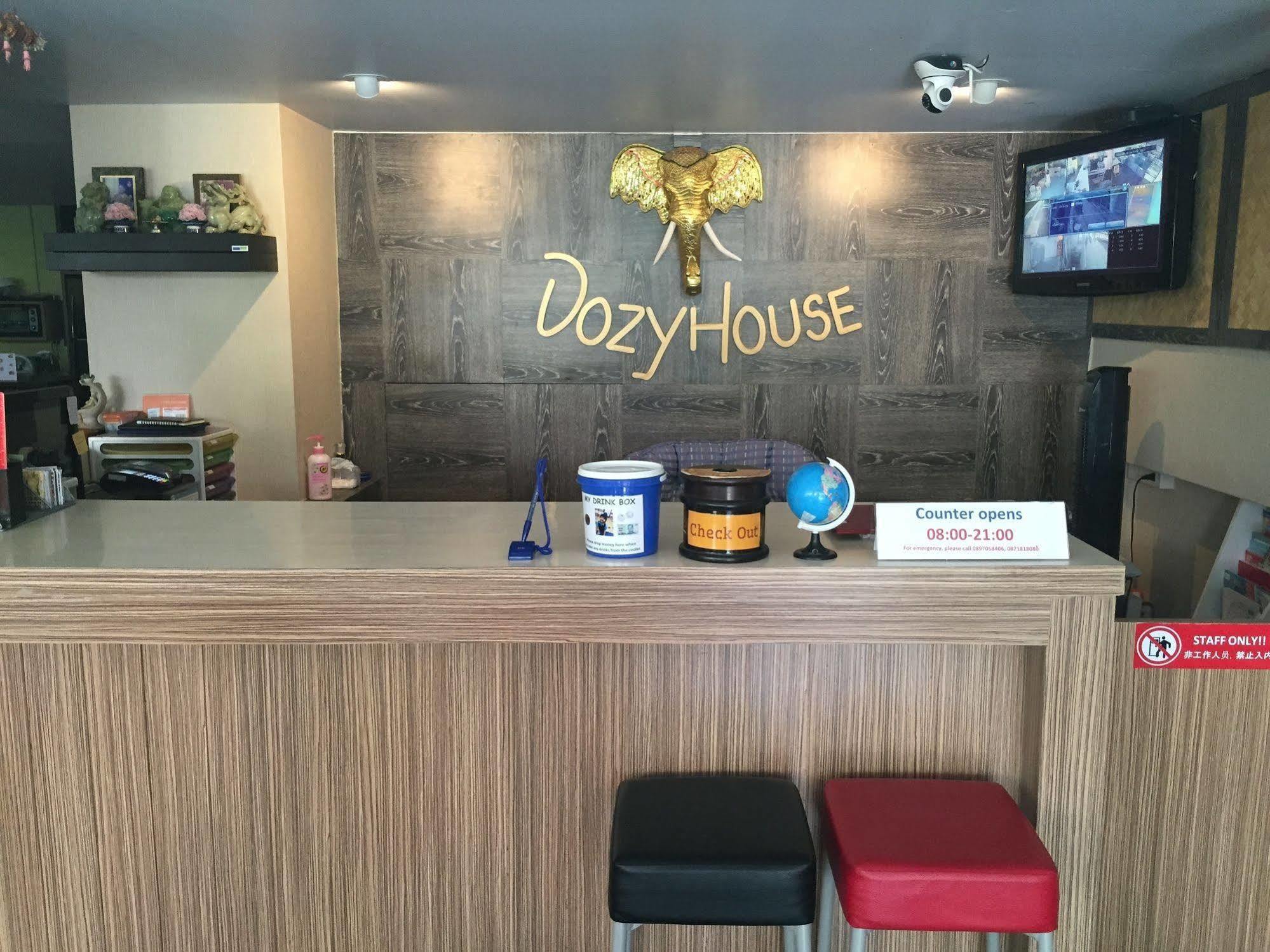 Dozy House Hotel Csiangmaj Kültér fotó